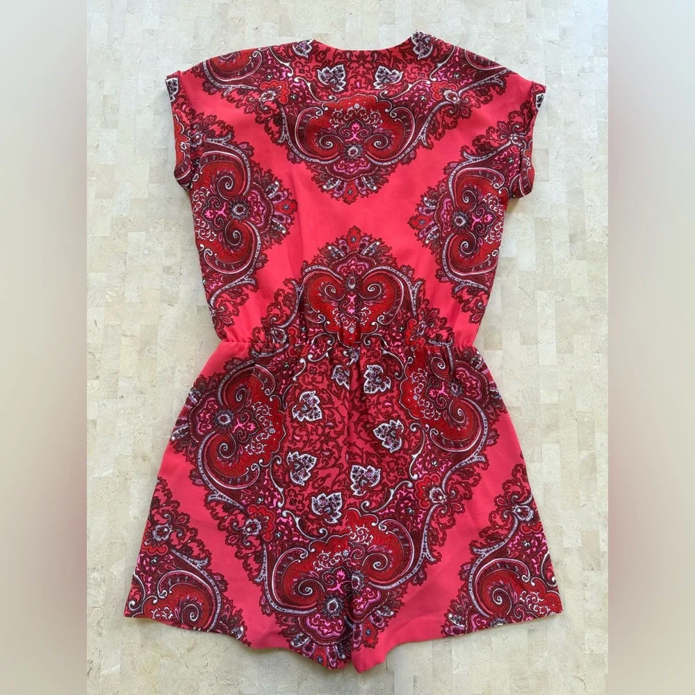 Banana Republic Women's SZ 8P Red Paisley Pattern Boho Romper/Jumpsuit‎ Lined